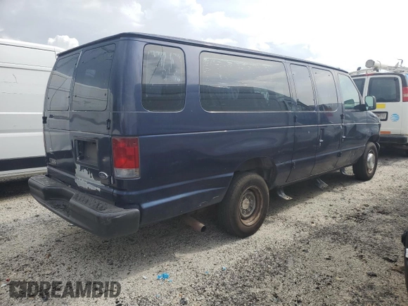 2003 Ford Econoline Passenger XL с VIN 1FBSS31L43HB78873, выставлен на аукционе Copart как лот 53354665 с пробегом 271 466 миль миль и Списание • Salvage title. История ставок и продаж доступна на DreamBid. Изображение 3.