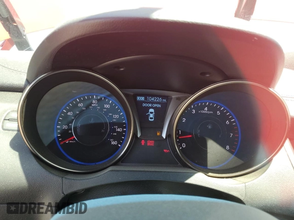 2013 Hyundai Genesis Coupe Premium z VIN KMHHT6KD7DU112883, wystawiony jako Copart lot #57590735 z przebiegiem 104 226 mil mil oraz Szkody całkowita. Historia ofert i sprzedaży dostępna na DreamBid. Obrazek 9.