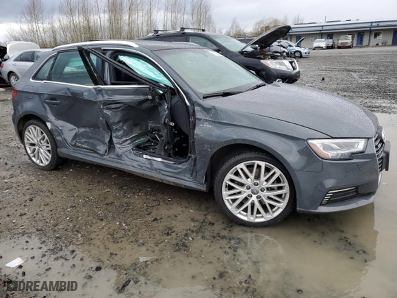 2018 Audi A3 Sportback e-tron Premium Plus with VIN WAUTPBFF3JA108718, listed as a Copart auction lot 85160584 with 46,155 mi miles and Salvage Title. Bid and sale history available at carsss.com. Image 4.