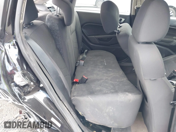 2014 Ford Fiesta SE z VIN 3FADP4BJ0EM216922, wystawiony jako IAAI lot #42255776 z przebiegiem 87 371 mil mil oraz . Historia ofert i sprzedaży dostępna na DreamBid. Obrazek 8.