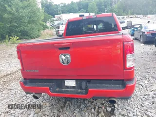 2021 Ram 1500 Lone Star z VIN 1C6RREBT0MN828129, wystawiony jako IAAI lot #42268306 z przebiegiem 105 958 mil mil oraz . Historia ofert i sprzedaży dostępna na DreamBid. Obrazek 16.