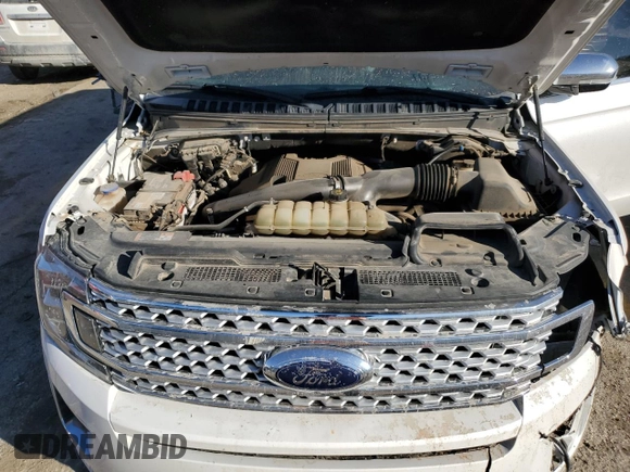 2019 Ford Expedition Platinum with VIN 1FMJU1MT4KEA62215, listed as a Copart auction lot 84104024 with 102,153 mi miles and Salvage Title. Bid and sale history available at carsss.com. Image 12.