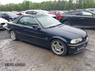 2001 BMW 3 Series 330Ci z VIN WBABS53411JU83635, wystawiony jako IAAI lot #42453775 z przebiegiem Nie podano mil oraz . Historia ofert i sprzedaży dostępna na DreamBid. Obrazek 1.
