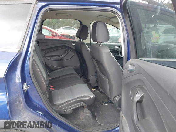 2016 Ford Escape SE with VIN 1FMCU9GX3GUC62294, listed as a IAAI auction lot 41934578 with 262,094 mi miles. Bid and sale history available at carsss.com. Image 8.