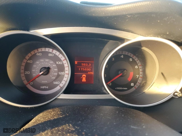 2007 Mitsubishi Outlander ES with VIN JA4MS31X17Z004860, listed as a Copart auction lot 87907985 with 175,890 mi miles and Salvage Title. Bid and sale history available at carsss.com. Image 9.
