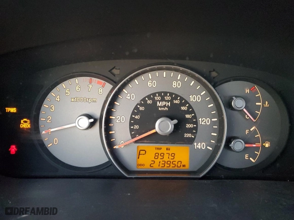 2007 Kia Rondo EX with VIN KNAFG526177067287, listed as a Copart auction lot 83413294 with 213,950 mi miles and Salvage Title. Bid and sale history available at carsss.com. Image 9.