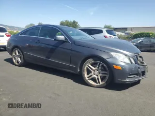 2013 Mercedes-Benz E 350 with VIN WDDKJ5KBXDF200944, listed as a Copart auction lot 58178165 with 97,420 mi miles and Salvage title. Bid and sale history available at DreamBid. Image 4.