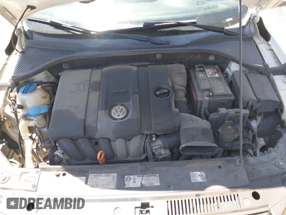 2012 Volkswagen Passat S with VIN 1VWAP7A37CC041663, listed as a IAAI auction lot 42704232 with 215,961 mi miles and . Bid and sale history available at DreamBid. Image 10.