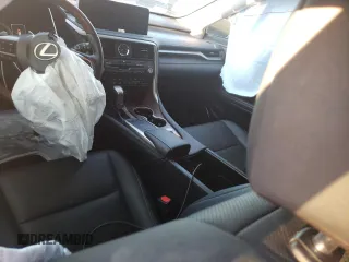 2021 Lexus RX 350L z VIN JTJHZKEA0M2019757, wystawiony jako Copart lot #71006144 z przebiegiem Nie podano mil oraz Szkoda całkowita • Salvage title. Historia ofert i sprzedaży dostępna na DreamBid. Obrazek 8.
