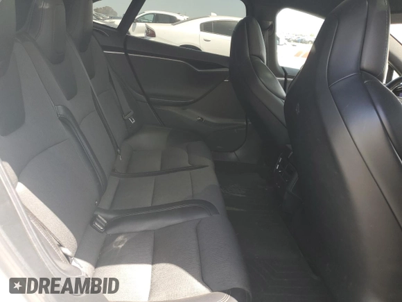 2018 Tesla Model S 75D with VIN 5YJSA1E29JF281143, listed as a Copart auction lot 54208145 with 132,722 mi miles and Salvage title. Bid and sale history available at DreamBid. Image 10.