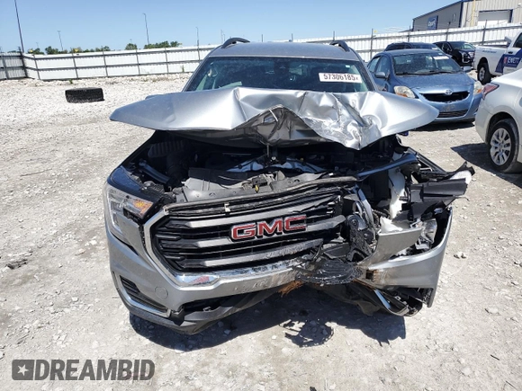 2024 GMC Terrain SLE z VIN 3GKALMEG9RL318986, wystawiony jako Copart lot #57306185 z przebiegiem 24 694 mil mil oraz Szkoda całkowita • Salvage title. Historia ofert i sprzedaży dostępna na DreamBid. Obrazek 5.