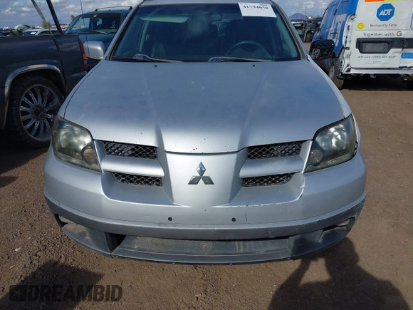 2003 Mitsubishi Outlander XLS with VIN JA4LX41G73U044032, listed as a IAAI auction lot 41794058 with 285,734 mi miles. Bid and sale history available at carsss.com. Image 6.