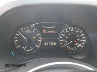 2015 Nissan Pathfinder SV z VIN 5N1AR2MN0FC672297, wystawiony jako Copart lot #57278785 z przebiegiem 85 083 mil mil oraz Szkoda całkowita • Salvage title. Historia ofert i sprzedaży dostępna na DreamBid. Obrazek 9.