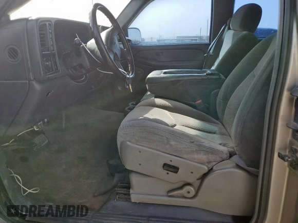 2003 Chevrolet Silverado 1500 with VIN 2GCEK19T031112373, listed as a Copart auction lot 48402145 with 295,098 mi miles and Clean Title. Bid and sale history available at carsss.com. Image 7.
