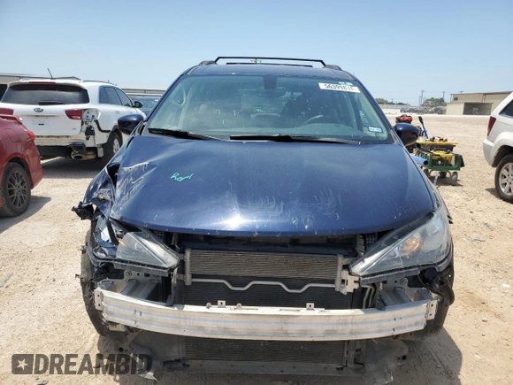 2020 Chrysler Voyager LXi z VIN 2C4RC1DGXLR164104, wystawiony jako Copart lot #56399815 z przebiegiem 123 169 mil mil oraz Szkoda całkowita • Salvage title. Historia ofert i sprzedaży dostępna na DreamBid. Obrazek 5.