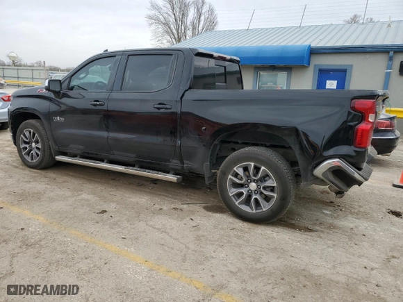 2020 Chevrolet Silverado 1500 LT with VIN 3GCUYDED1LG123111, listed as a Copart auction lot 49661215 with 118,488 mi miles and Clean Title. Bid and sale history available at carsss.com. Image 2.