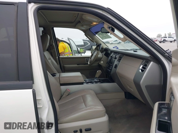 2013 Ford Expedition Max Limited с VIN 1FMJK2A53DEF19312, выставлен на аукционе IAAI как лот 42362518 с пробегом 179 629 миль миль и . История ставок и продаж доступна на DreamBid. Изображение 5.