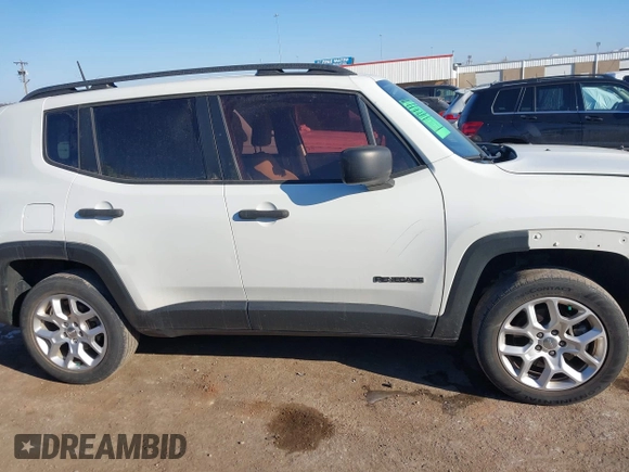 2018 Jeep Renegade Sport with VIN ZACCJBAB3JPJ29591, listed as a IAAI auction lot 41579924 with 62,900 mi miles. Bid and sale history available at carsss.com. Image 13.