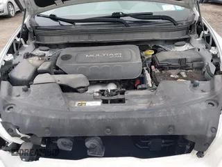 2017 Jeep Cherokee Latitude with VIN 1C4PJMCB3HW530794, listed as a IAAI auction lot 41854670 with 103,798 mi miles. Bid and sale history available at carsss.com. Image 10.