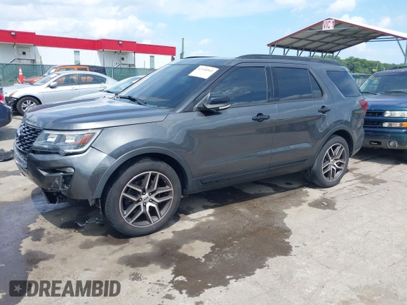 2018 Ford Explorer Sport z VIN 1FM5K8GT3JGC47533, wystawiony jako IAAI lot #42548905 z przebiegiem 163 039 mil mil oraz . Historia ofert i sprzedaży dostępna na DreamBid. Obrazek 19.
