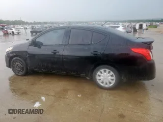 2015 Nissan Versa S Plus z VIN 3N1CN7AP2FL830030, wystawiony jako Copart lot #55932045 z przebiegiem 124 313 mil mil oraz Szkody całkowita. Historia ofert i sprzedaży dostępna na DreamBid. Obrazek 2.
