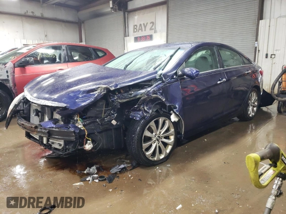 2012 Hyundai Sonata SE with VIN 5NPEC4AB1CH425688, listed as a Copart auction lot 48130535 with 235,099 mi miles and Salvage Title. Bid and sale history available at carsss.com. Image 1.
