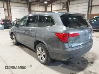 2016 Honda Pilot LX with VIN 5FNYF6H1XGB111488, listed as a IAAI auction lot 41581706 with 100,028 mi miles. Bid and sale history available at carsss.com. Image 3.