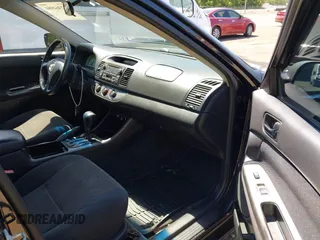 2002 Toyota Camry LE z VIN JTDBE32K020095947, wystawiony jako IAAI lot #42364984 z przebiegiem 198 756 mil mil oraz . Historia ofert i sprzedaży dostępna na DreamBid. Obrazek 5.