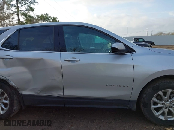 2020 Chevrolet Equinox LT with VIN 2GNAXKEV7L6233294, listed as a IAAI auction lot 41413184 with 118,658 mi miles and . Bid and sale history available at carsss.com. Image 13.