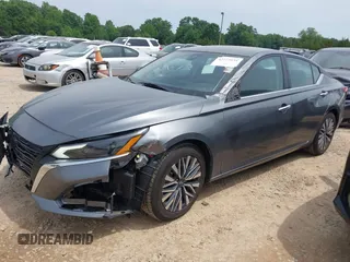 2024 Nissan Altima SV z VIN 1N4BL4DV5RN336438, wystawiony jako IAAI lot #42273934 z przebiegiem 34 925 mil mil oraz . Historia ofert i sprzedaży dostępna na DreamBid. Obrazek 2.