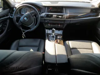 2015 BMW 5 Series 528i z VIN WBA5A5C58FD519965, wystawiony jako Copart lot #49333285 z przebiegiem 113 693 mil mil oraz Szkoda całkowita • Salvage title. Historia ofert i sprzedaży dostępna na DreamBid. Obrazek 8.