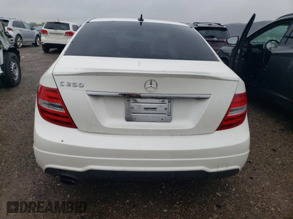 2014 Mercedes-Benz C 250 Sport z VIN WDDGF4HB2EG245896, wystawiony jako Copart lot #56678115 z przebiegiem 92 446 mil mil oraz Szkoda całkowita • Salvage title. Historia ofert i sprzedaży dostępna na DreamBid. Obrazek 6.