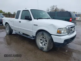 2008 Ford Ranger XLT z VIN 1FTZR45E58PB04527, wystawiony jako IAAI lot #42285306 z przebiegiem 103 048 mil mil oraz . Historia ofert i sprzedaży dostępna na DreamBid. Obrazek 1.