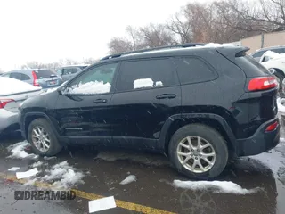 2017 Jeep Cherokee Sport with VIN 1C4PJMAB3HW599844, listed as a IAAI auction lot 41612508 with 112,237 mi miles. Bid and sale history available at carsss.com. Image 14.