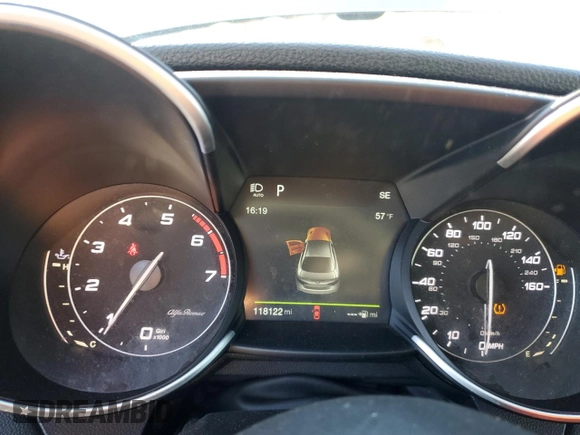 2018 Alfa Romeo Giulia Ti Sport with VIN ZARFAECN0J7576682, listed as a Copart auction lot 87937045 with 118,122 mi miles and Clean Title. Bid and sale history available at carsss.com. Image 9.