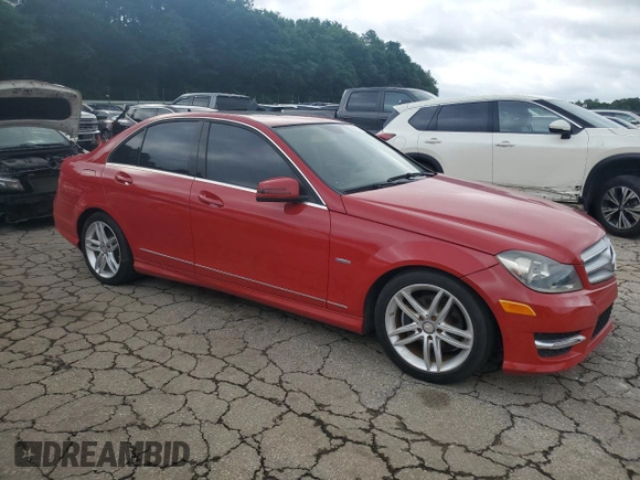 2012 Mercedes-Benz C 250 Sport z VIN WDDGF4HB7CR220929, wystawiony jako Copart lot #58982105 z przebiegiem 72 639 mil mil oraz Czysty tytuł • Clean title. Historia ofert i sprzedaży dostępna na DreamBid. Obrazek 4.