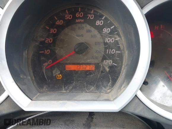 2009 Toyota Tacoma with VIN 3TMLU42N19M034332, listed as a IAAI auction lot 42157119 with 195,272 mi miles and . Bid and sale history available at DreamBid. Image 7.