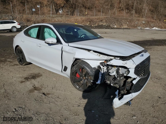 2022 Genesis G70 3.3T with VIN KMTG54TE9NU083119, listed as a Copart auction lot 42855955 with 31,358 mi miles and Salvage Title. Bid and sale history available at carsss.com. Image 4.