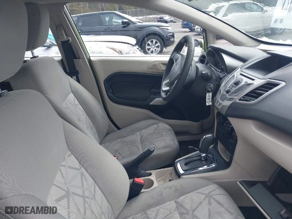 2011 Ford Fiesta SE with VIN 3FADP4EJ5BM130075, listed as a IAAI auction lot 42017406 with 112,244 mi miles. Bid and sale history available at carsss.com. Image 5.