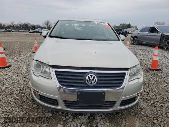 2009 Volkswagen Passat Komfort z VIN WVWJK73C39E024189, wystawiony jako Copart lot #48252385 z przebiegiem Nie podano mil oraz Szkoda całkowita • Salvage title. Historia ofert i sprzedaży dostępna na DreamBid. Obrazek 5.