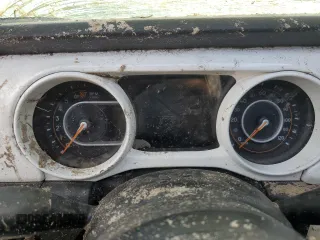 2020 Jeep Gladiator Sport S z VIN 1C6JJTAG3LL215977, wystawiony jako Copart lot #55012635 z przebiegiem Nie podano mil oraz Szkoda całkowita • Salvage title. Historia ofert i sprzedaży dostępna na DreamBid. Obrazek 9.