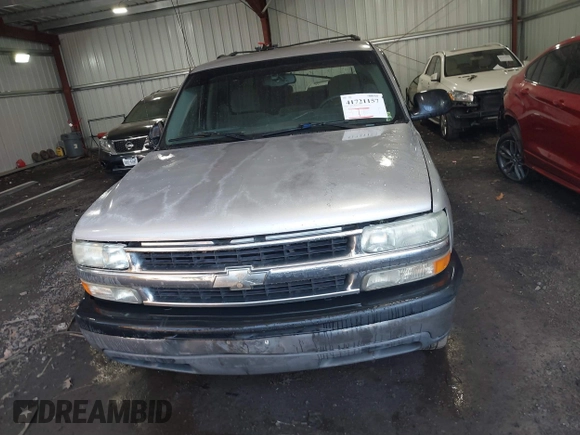 2004 Chevrolet Suburban LS with VIN 3GNEC16Z74G201816, listed as a IAAI auction lot 41721157 with 265,245 mi miles. Bid and sale history available at carsss.com. Image 12.