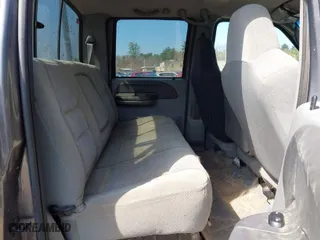 2003 Ford Super Duty F-350 SRW XL with VIN 1FTSW31P23EC92360, listed as a IAAI auction lot 42042773 with 299,010 mi miles. Bid and sale history available at carsss.com. Image 8.