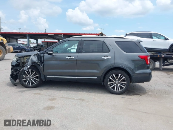 2016 Ford Explorer Platinum z VIN 1FM5K8HT2GGD04330, wystawiony jako IAAI lot #42462634 z przebiegiem 167 468 mil mil oraz . Historia ofert i sprzedaży dostępna na DreamBid. Obrazek 14.