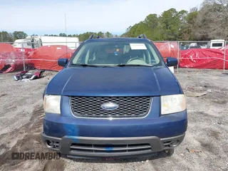 2006 Ford Freestyle SEL with VIN 1FMZK02156GA33093, listed as a IAAI auction lot 41612080 with 210,382 mi miles. Bid and sale history available at carsss.com. Image 12.