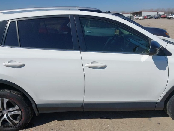 2016 Toyota RAV4 LE with VIN JTMZFREV7GJ096390, listed as a IAAI auction lot 41599268 with 94,568 mi miles. Bid and sale history available at carsss.com. Image 13.