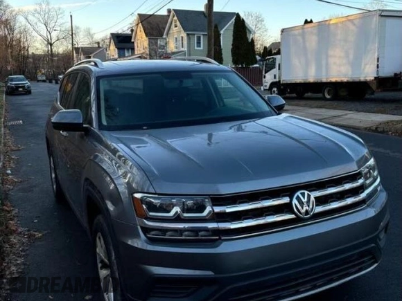 2018 Volkswagen Atlas Launch Edition с VIN 1V2HR2CA4JC512982, выставлен на аукционе Copart как лот 85989294 с пробегом 102 378 миль миль и Чистый • Clean title. История ставок и продаж доступна на DreamBid. Изображение 1.