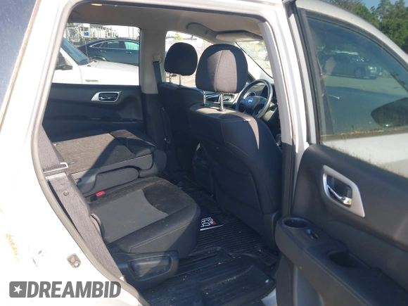 2017 Nissan Pathfinder Platinum with VIN 5N1DR2MN7HC621847, listed as a IAAI auction lot 42627275 with 108,348 mi miles and . Bid and sale history available at DreamBid. Image 8.