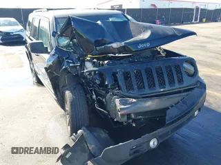 2017 Jeep Patriot Sport with VIN 1C4NJPBA6HD185760, listed as a IAAI auction lot 40723625 with 118,850 mi miles. Bid and sale history available at carsss.com. Image 6.