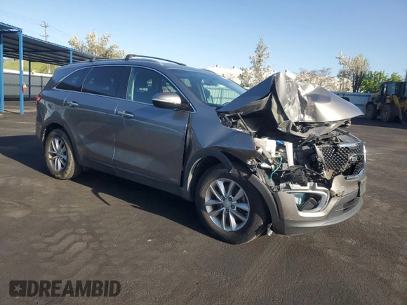 2017 Kia Sorento LX with VIN 5XYPGDA33HG191770, listed as a Copart auction lot 51885835 with 68,846 mi miles and Salvage Title. Bid and sale history available at DreamBid. Image 4.